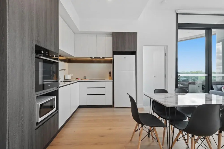 Generous 2-bed Apartment With Great Amenities
