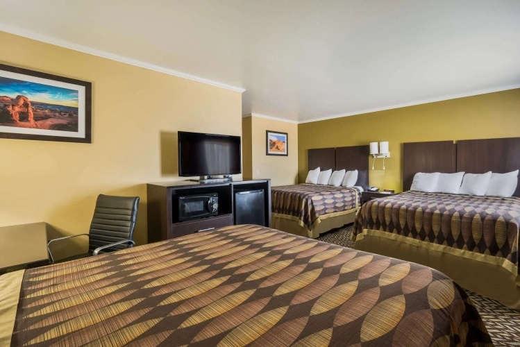 Sextuple Suite