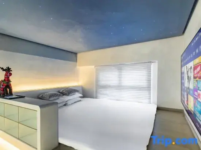 1 Bedroom Double Suite with river view