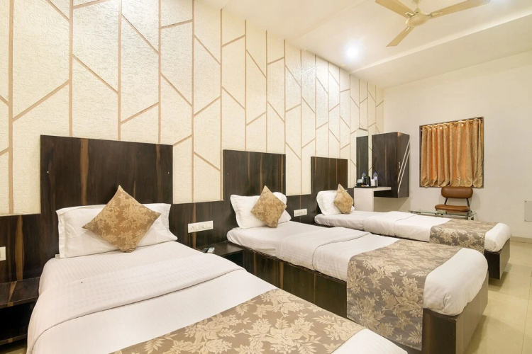 Hotel Satkar
