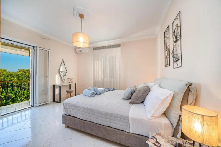 Dimitra Apartments & Studios