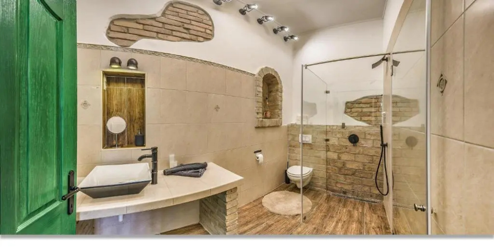 Wine Cellar Boutique Apartment