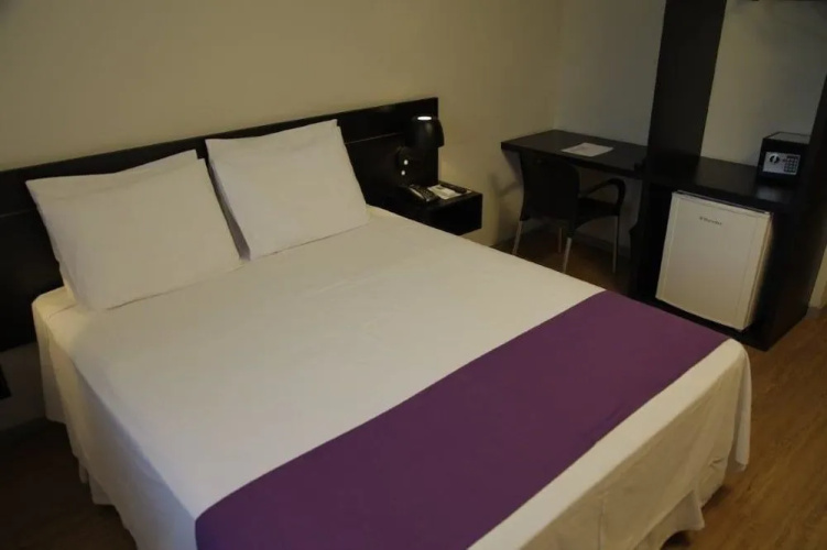 Átis Hotel