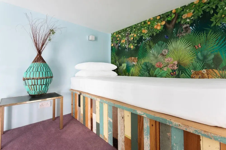 Belsize Park Gardens by Onefinestay