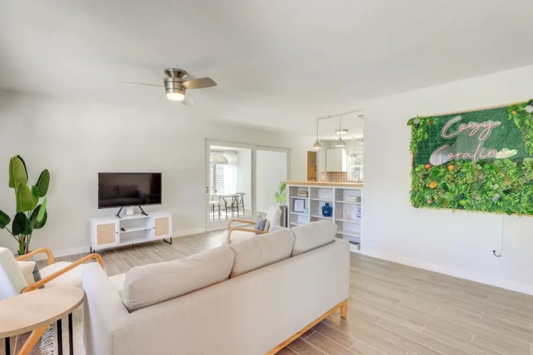 3 Bedrooms Cottage