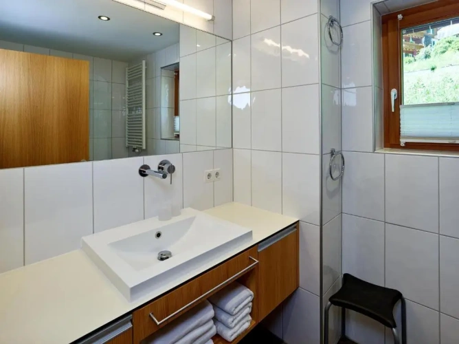 2 Bedrooms Chalet