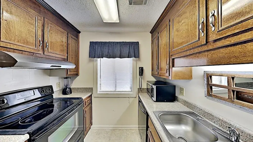 Shipwatch Pointe Ii L105 2 Bedroom Condo