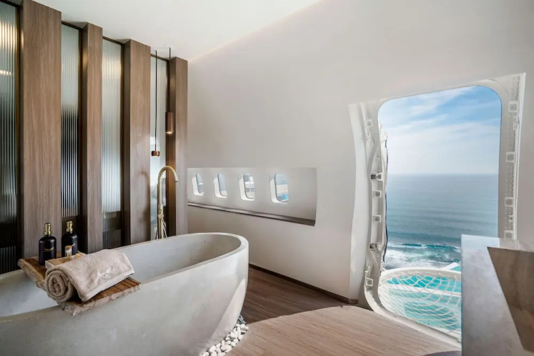 Private Jet Villa