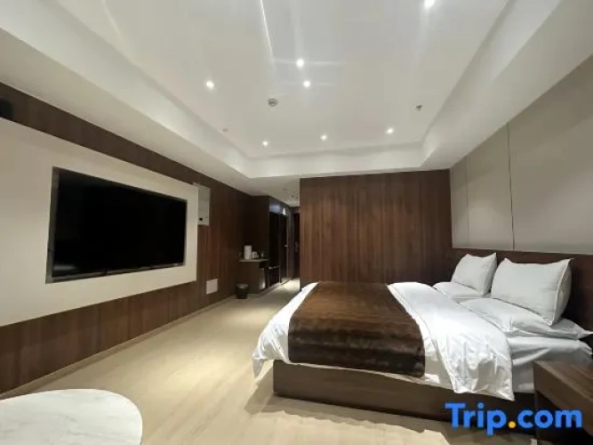 Business Double Cottage