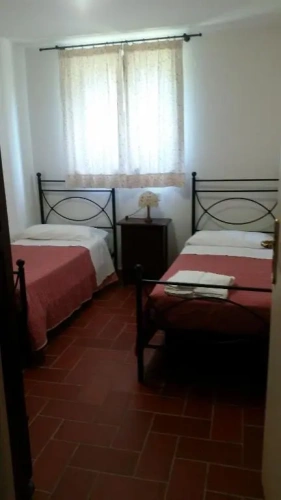 2 Bedrooms Cottage