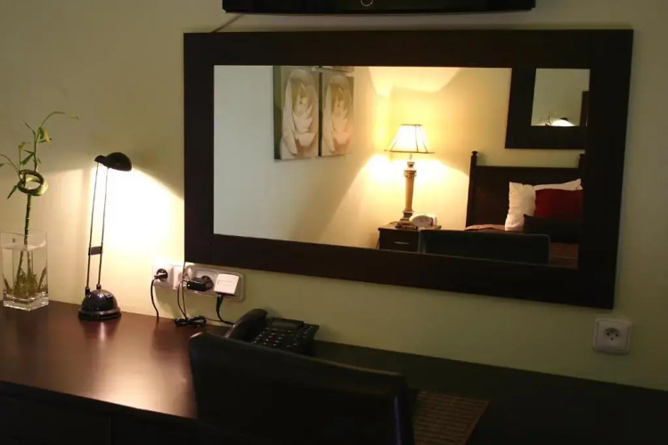 Merci Hotel