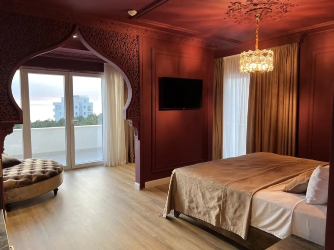 Deluxe Suite