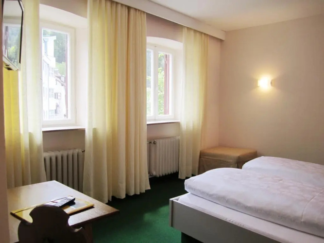 Hotel Schuster