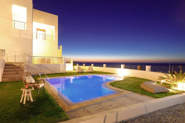 Green A Seaside Escape With Mesmerizing Views