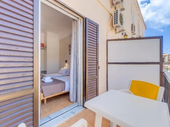 Standard room with balcony