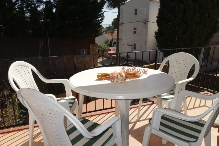 2 Bedrooms Apartment with balcony