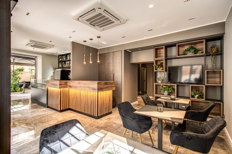 Apollo Boutique Hotel