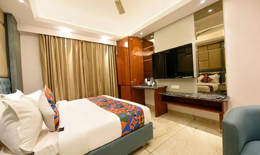 Fabhotel Prime Dev Palace
