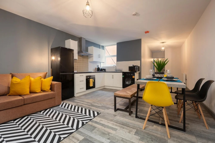 Oak Suite - Talbot Road - Blackpool - Spacious