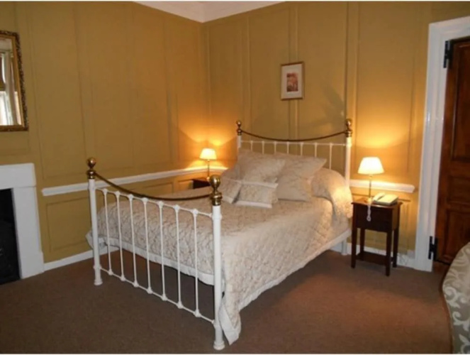 Bowlish House - Restaurant with rooms