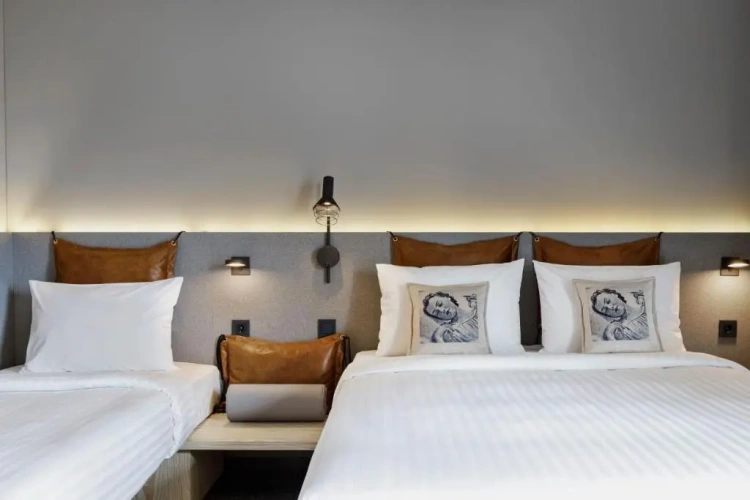 Moxy Family Sleeper Double room