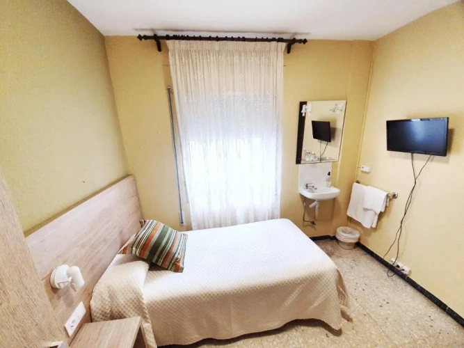 Standard Single room