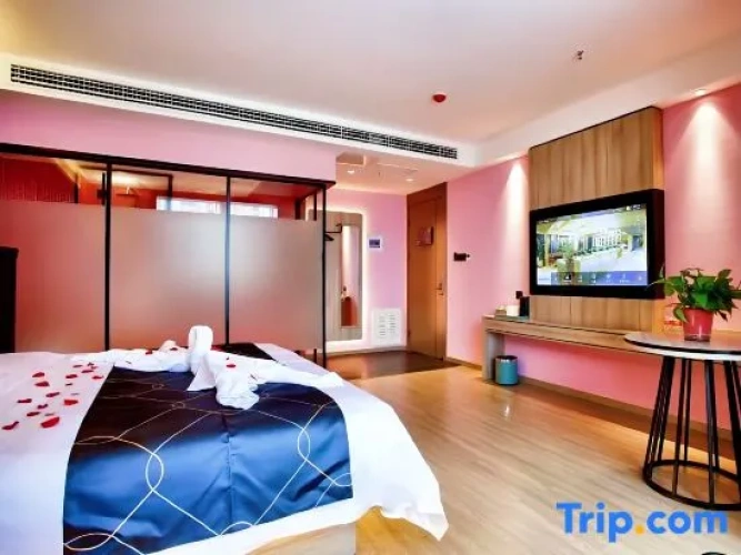Standard Double room with view