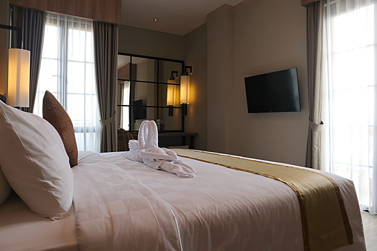 Double Suite