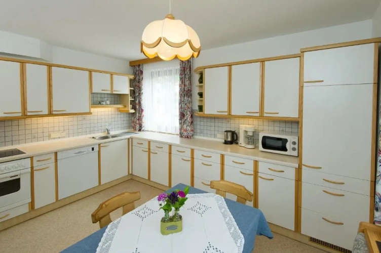 3 Bedrooms Apartment with balcony