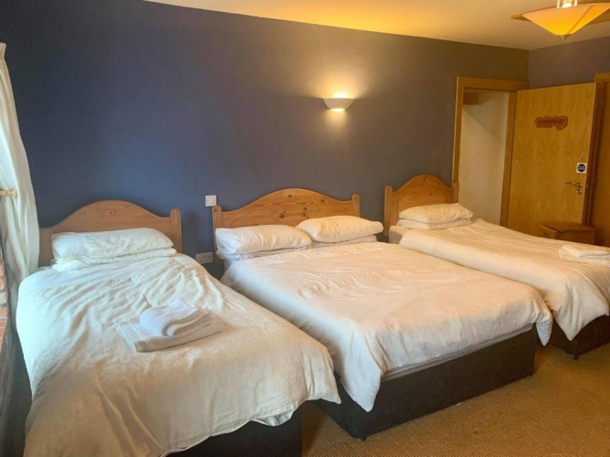 Economy Quadruple room