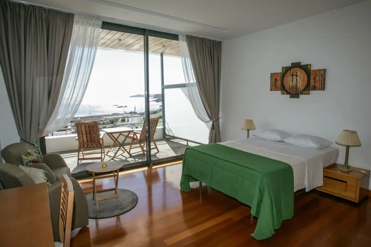 Superior Double room with balcony and with sea view