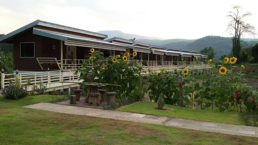 Monthathip Resort