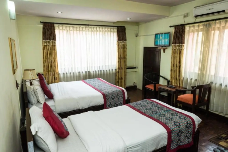 Standard Twin room