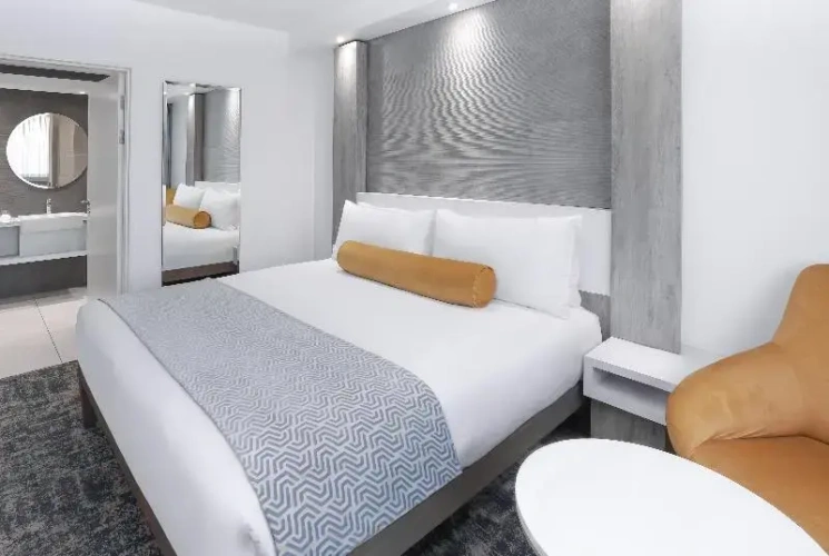 Double Suite