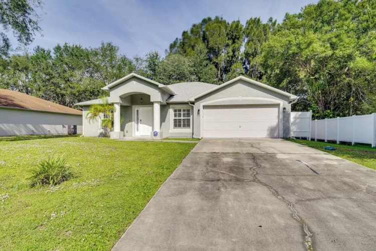Spacious Home w/ Yard: 8 Mi to Wabasso Beach