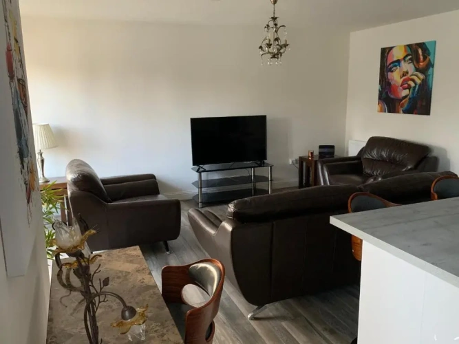 2 Bedrooms Double Apartment