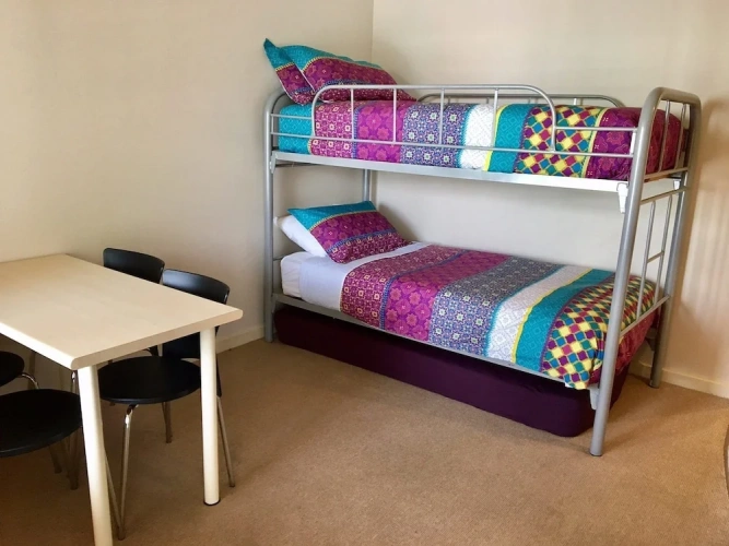 2 Bedrooms Apartment