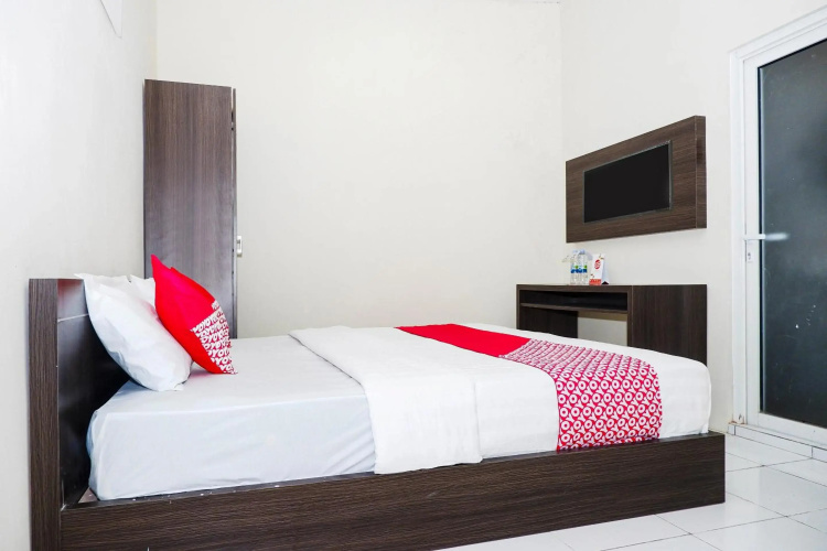 Hotel O Candi Residence