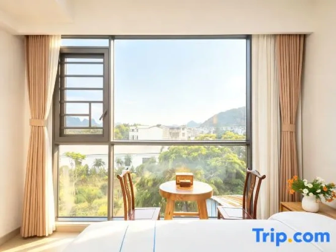 Standard Twin room with garden view