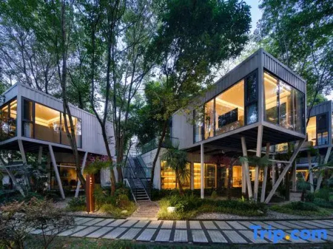 Chengdu Pidu Maison New Century