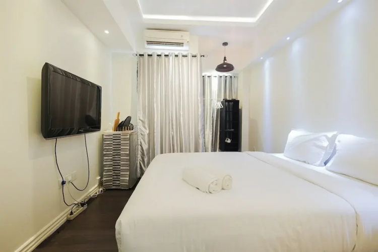 Homey Studio Apartment @ Springlake Summarecon