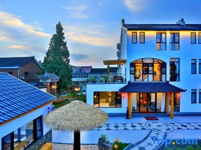 Chuxin Moshe Designer Hostel