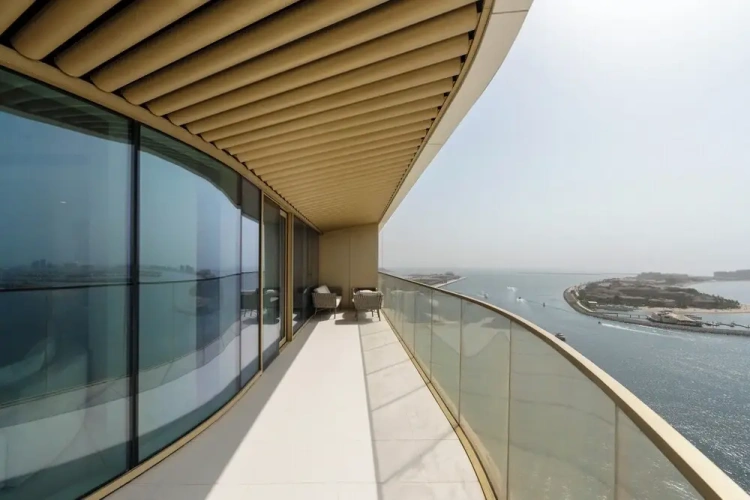 2 Bedrooms Deluxe Apartment beachfront