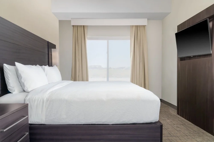 2 Bedrooms Suite
