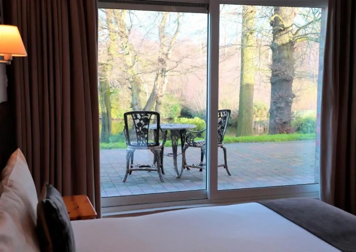 Standard Double room with lake view