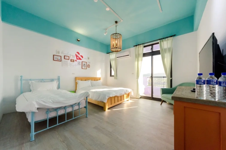 1 Bedroom Comfort Suite with balcony
