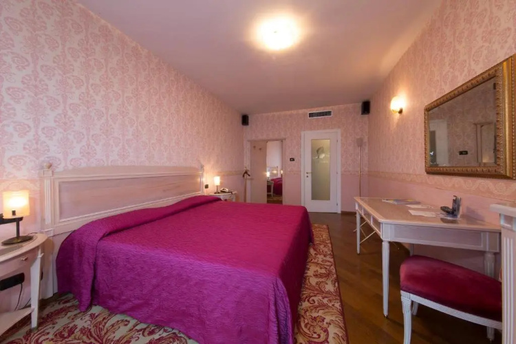 Hotel Catullo