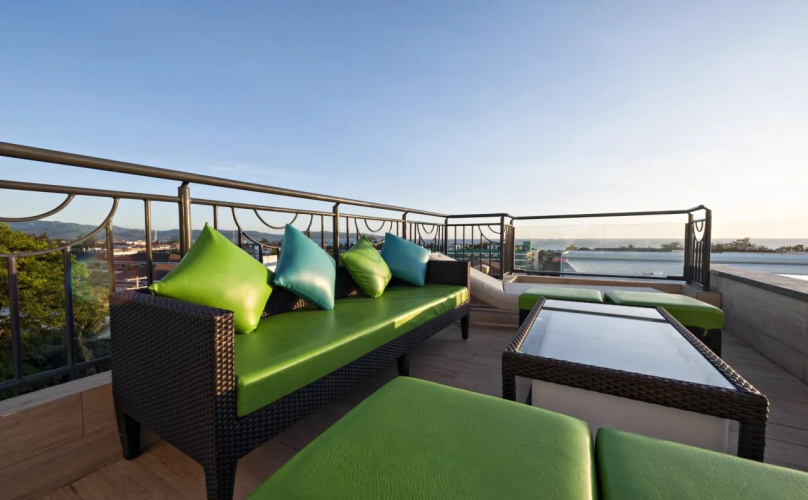 Lime Hotel Boracay