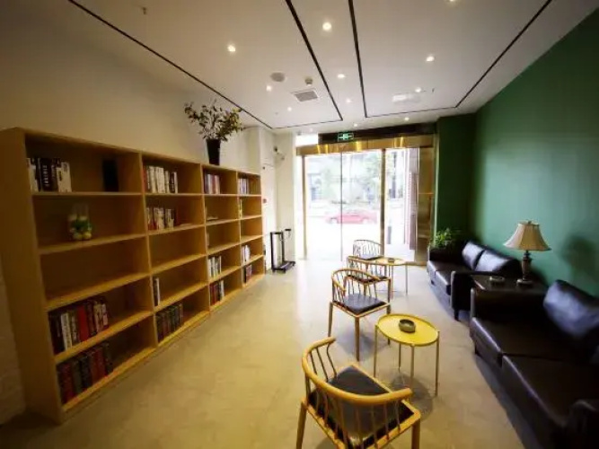 Lemon Tree Hotel