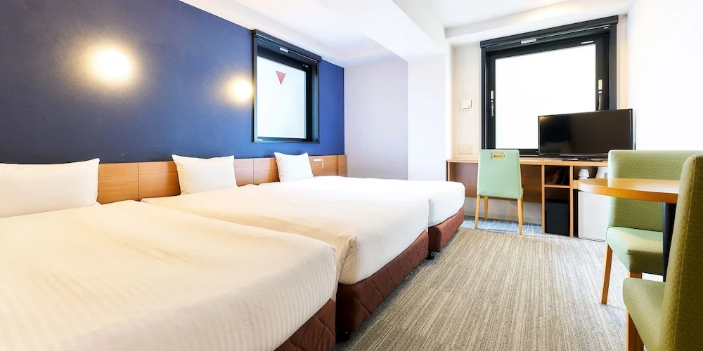 Standard Triple room